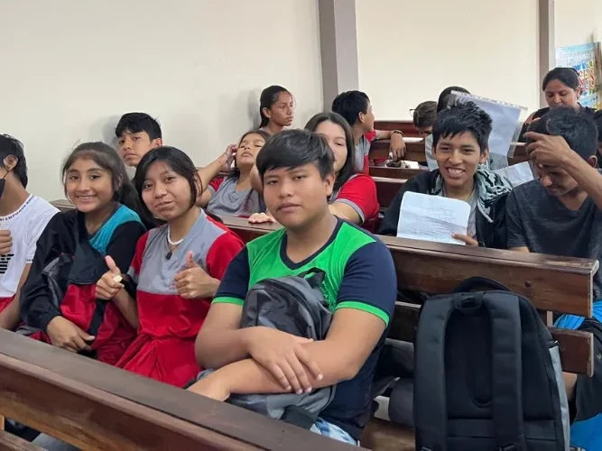 Olimpiadas Bíblicas en Minero: Jóvenes de la Fundación el Mensajero, Destacan en Competencia de Conocimiento